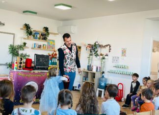 Cum Transformi Petrecerea Copilului Tău într-un Eveniment de Neuitat Cum Transformi Petrecerea Copilului Tău într-un Eveniment de Neuitat